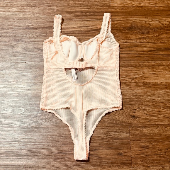 NWT Victoria’s Secret DREAM ANGELS Lace & Striped Mesh Sheer Teddy BODYSUIT 36D - Picture 7 of 10
